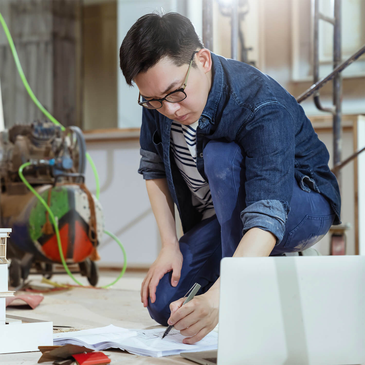 Expertise Matters: Why Hiring a Professional Contractor is Essential for Your Home Improvement Projects